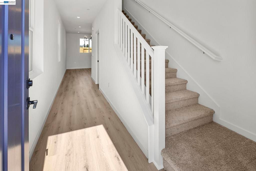 Photo of 859 Pecan Tree Ln Ln, Galt, CA 95632 (MLS # 41131507)