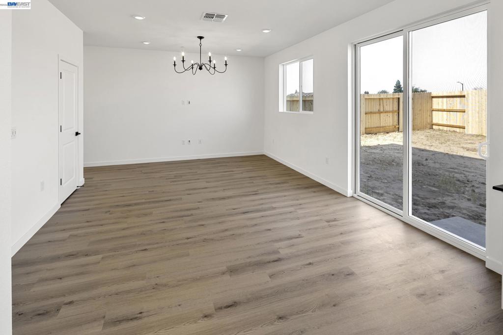 859 Pecan Tree Ln