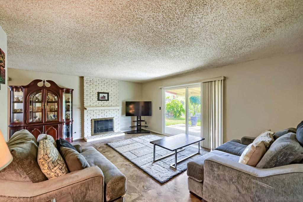 9959 PEBBLE BEACH DR