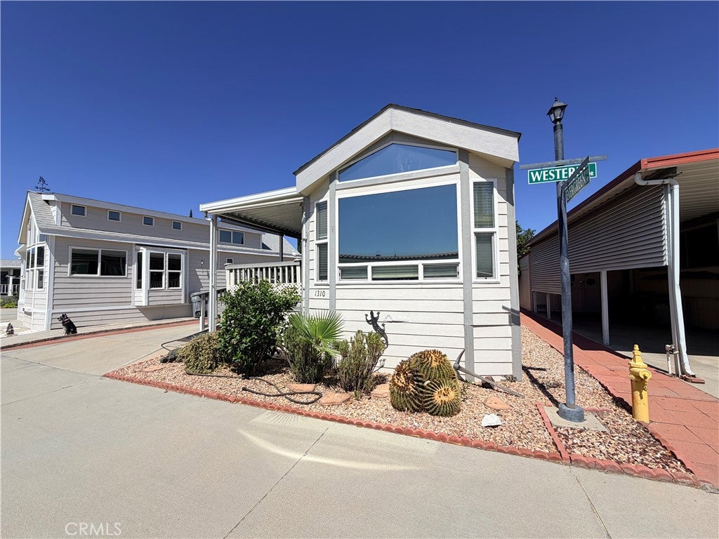 1310 Western