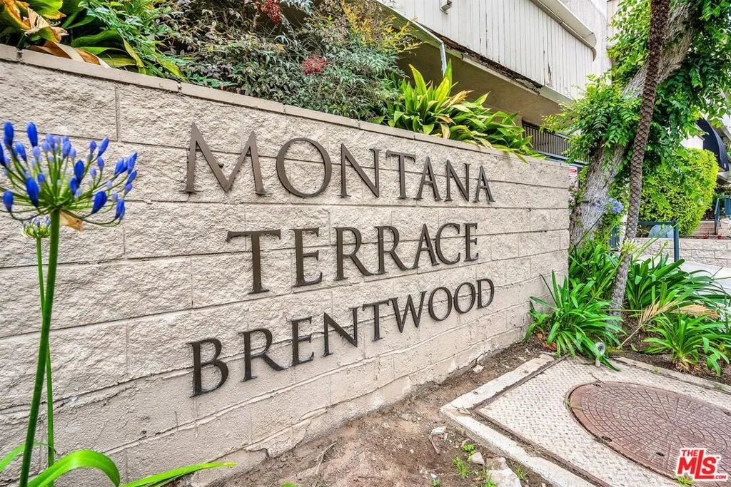 Los Angeles, California 90049, United States, 2 Bedrooms Bedrooms, ,1 BathroomBathrooms,Residential,Active,186949