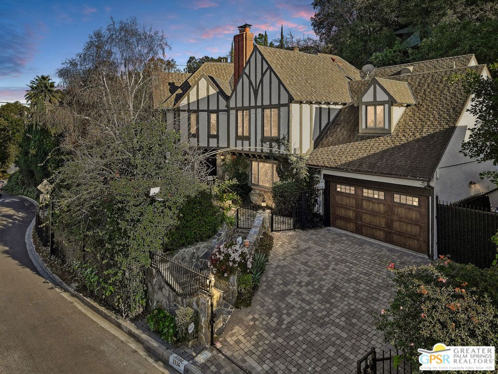 Photo of 3336 Wrightwood Drive, Studio City, CA 91604 (MLS # 26653499PS)