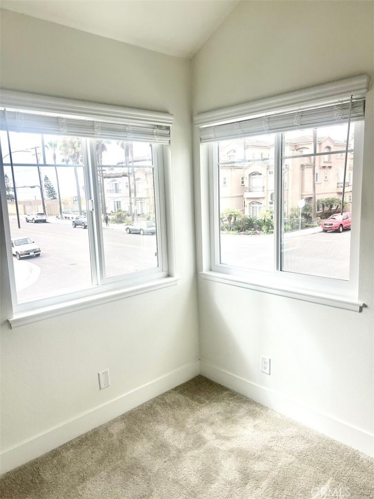 Downtown Area (DOWN) - Residential Lease