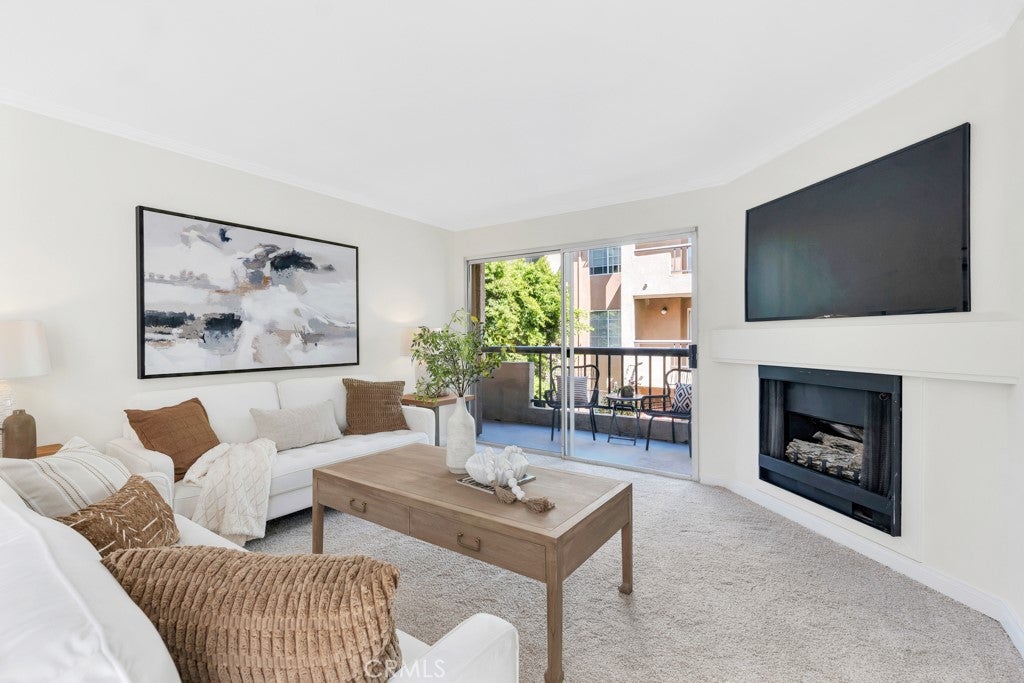 Photo of 5535 Canoga Avenue #215, Woodland Hills, CA 91367 (MLS # SR26197670)