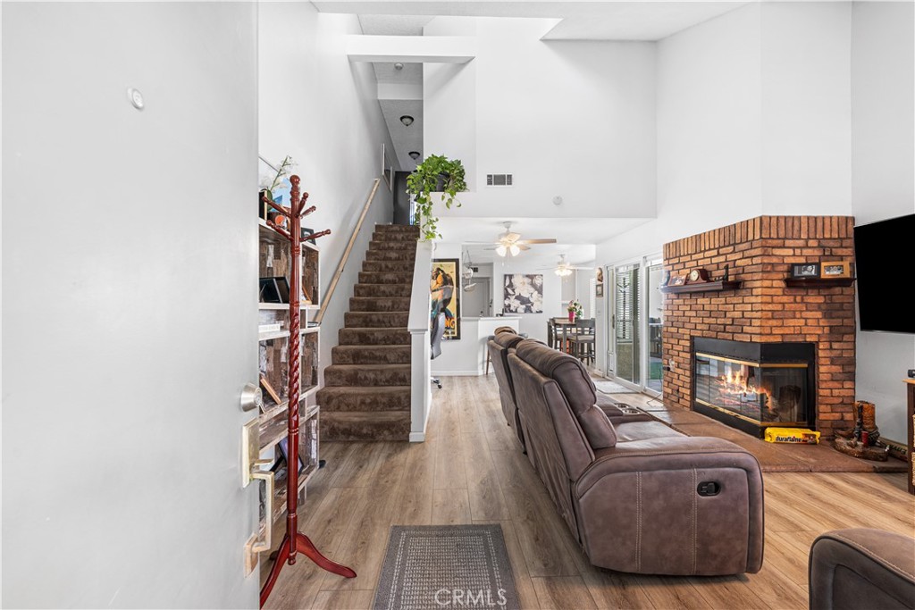 37940 42nd Street E 115