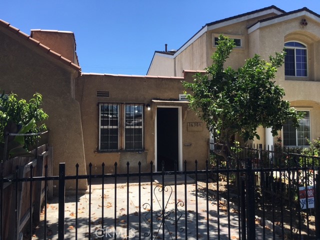 1634 W Parade