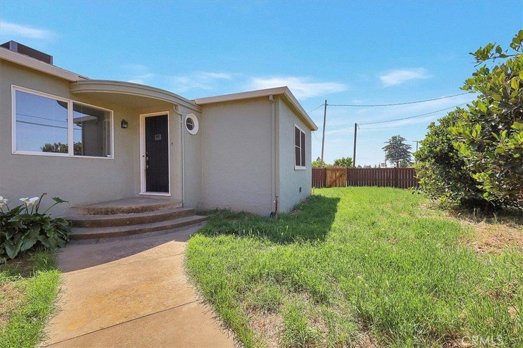 1102 Barry Road