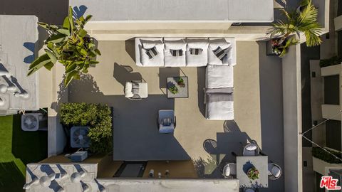 Photo of 2111 N Cahuenga Boulevard #14, Los Angeles, CA 90068 (MLS # 25575995)