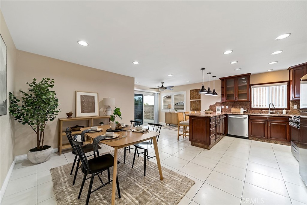 2720 E Melissa Street