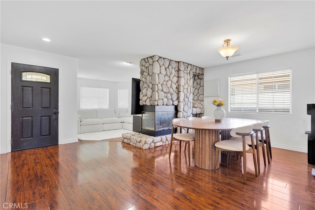 15118 Orchard Hill