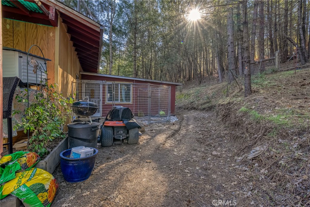 8427 Saddle Road