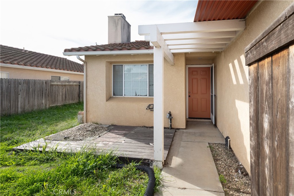 545 E Santa Cruz Court