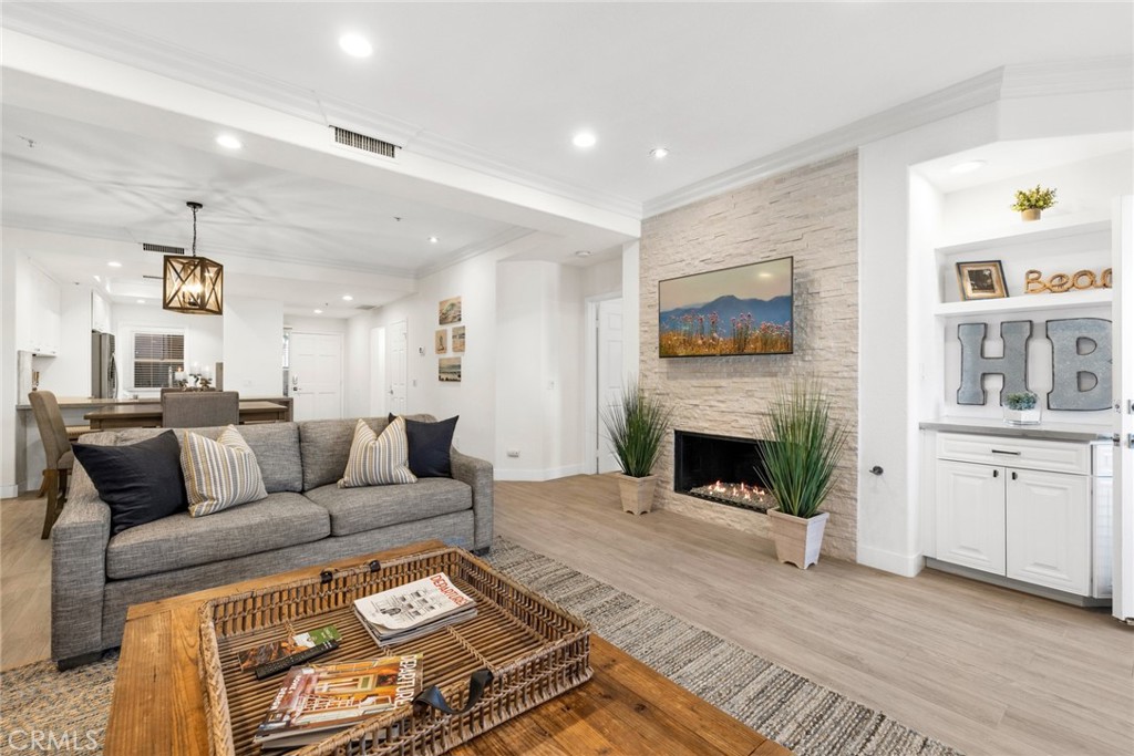 Downtown Area (DOWN) - Residential Lease