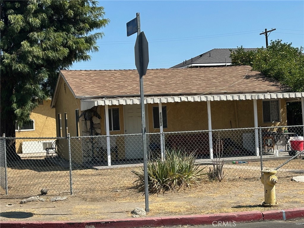This great property in Pacoima is centrally located and features two detached units. The front unit offers 2 bedrooms, 1 bathroom, and a private entrance. The rear unit is a spacious 1 bedroom, 1 bathroom. Situated on a generous corner lot, the property includes a detached two-car garage and offers plenty of room for expansion.