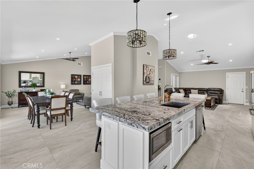27441 Valderas, Mission Viejo CA 92691 - Photo 13