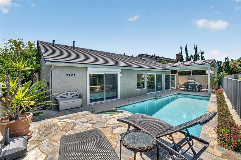 27441 Valderas, Mission Viejo CA 92691 - Photo 32