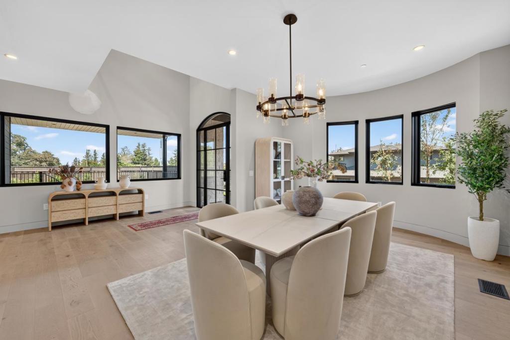 103 Sporleder Court