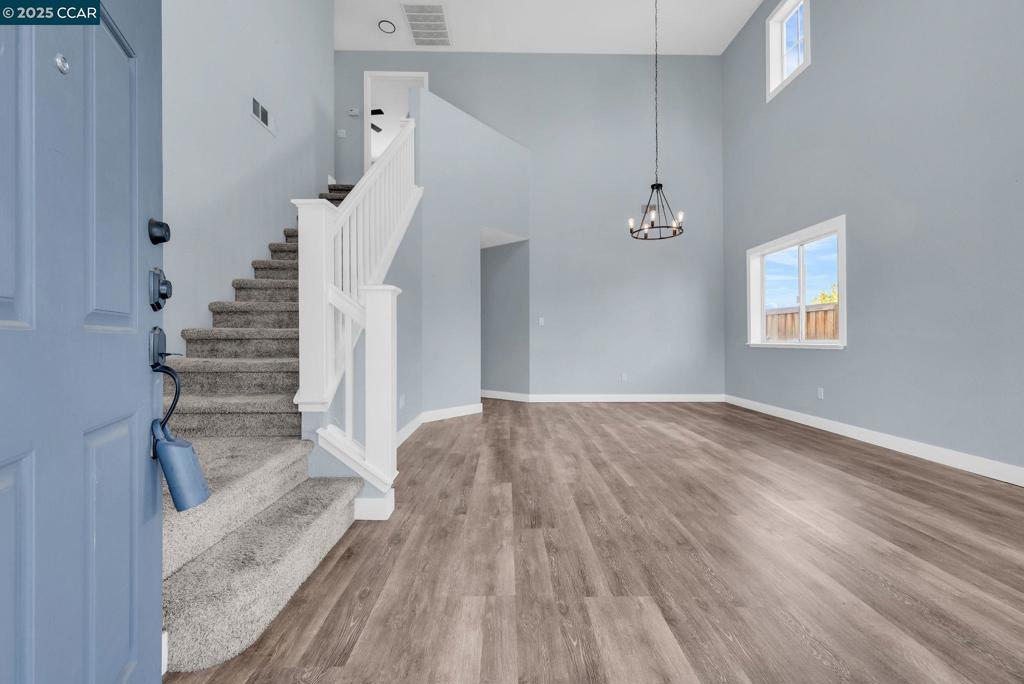 DISCOVERY  BAY - Residential