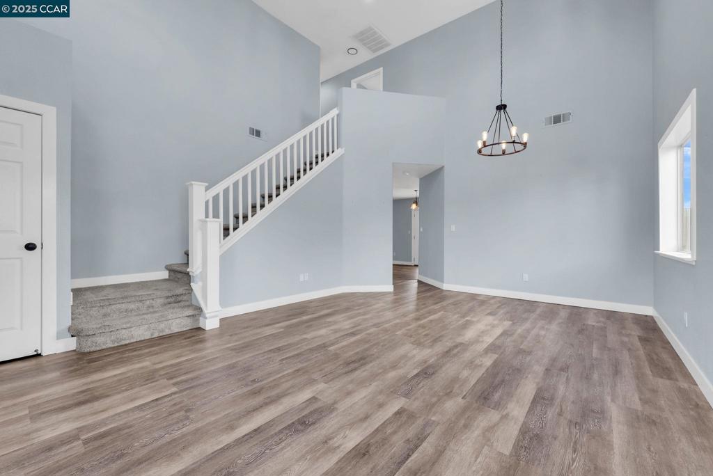 DISCOVERY  BAY - Residential