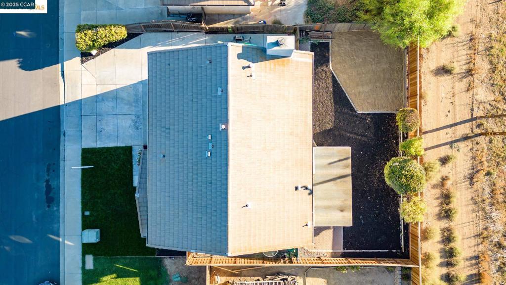 DISCOVERY  BAY - Residential