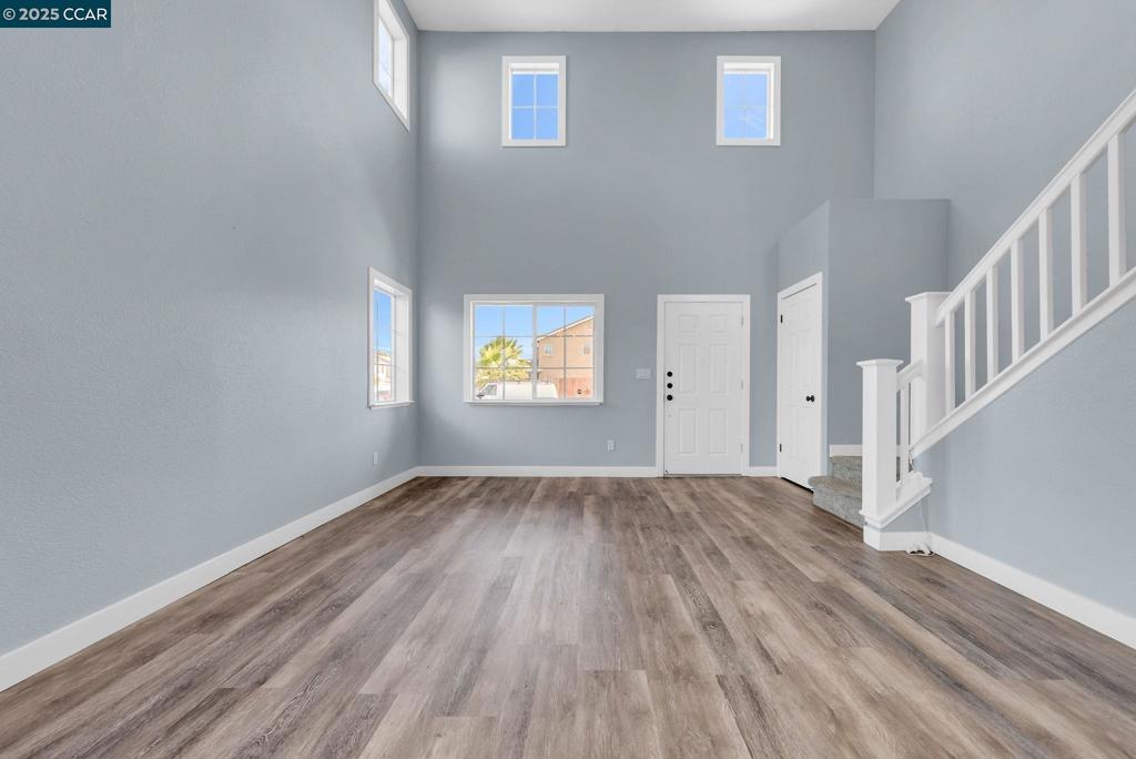 DISCOVERY  BAY - Residential