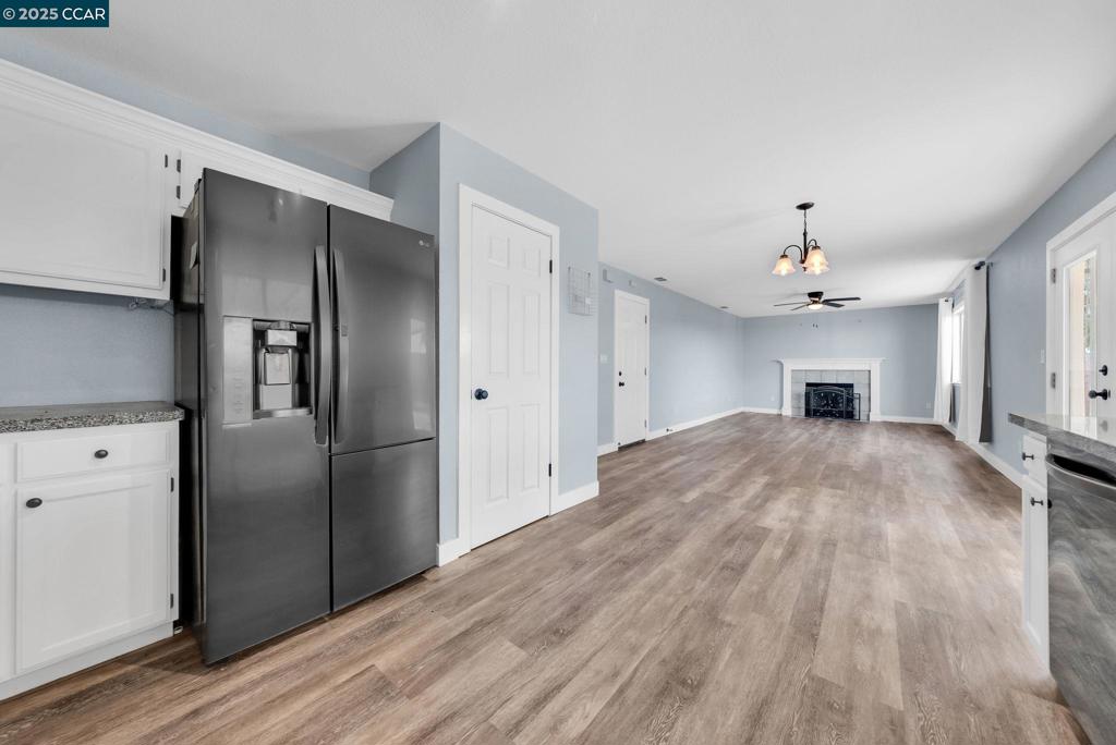 DISCOVERY  BAY - Residential