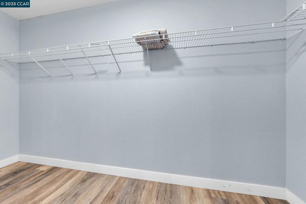 DISCOVERY  BAY - Residential