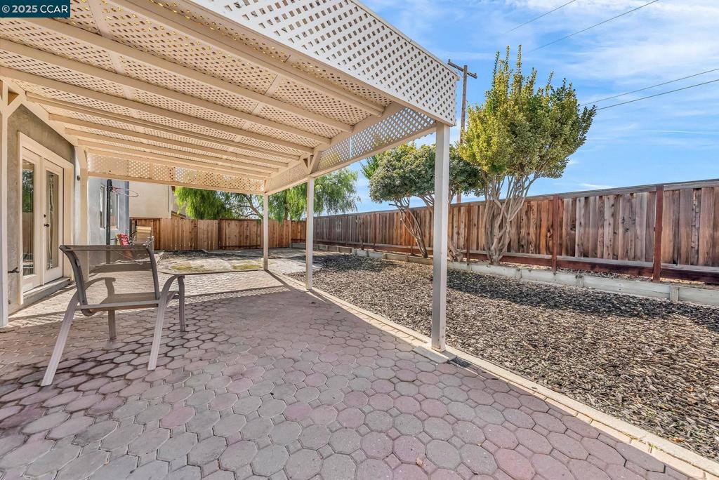 DISCOVERY  BAY - Residential