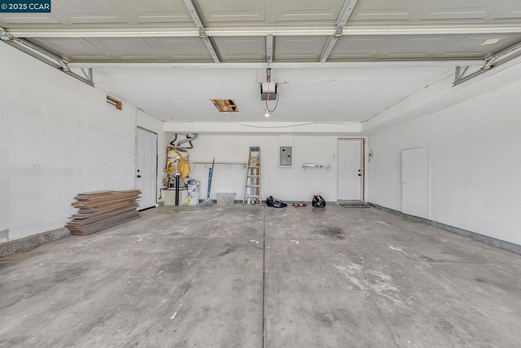 DISCOVERY  BAY - Residential