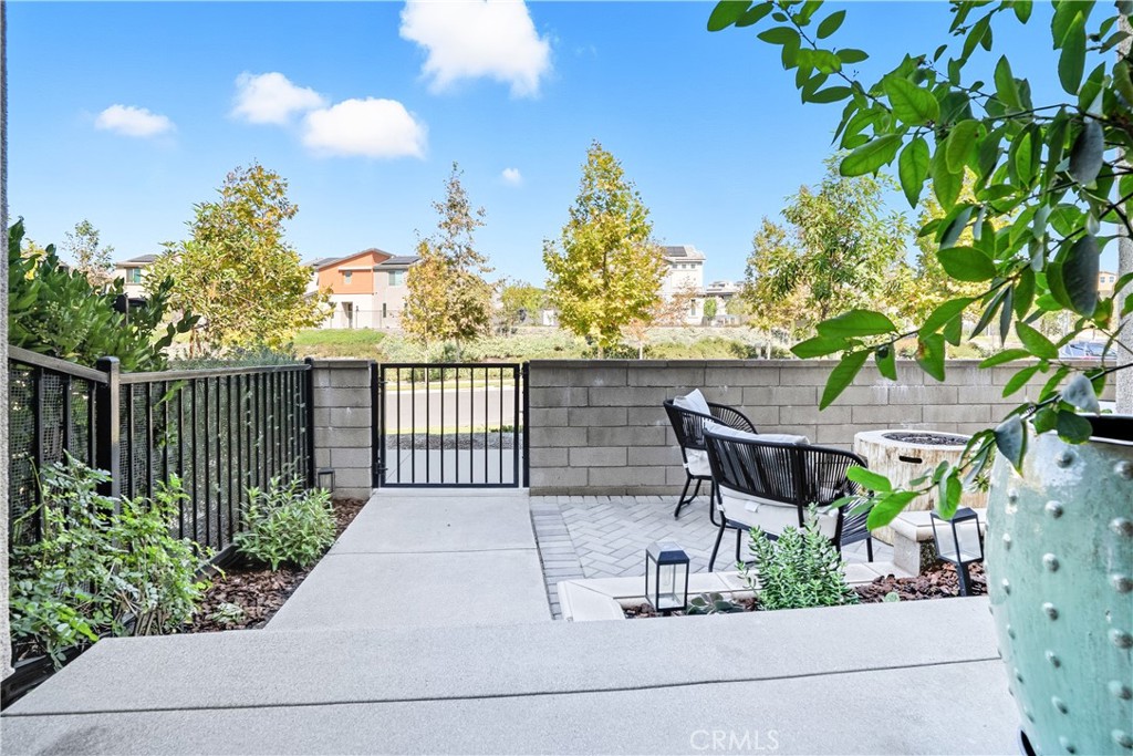 Paisley (PSLY) - Residential