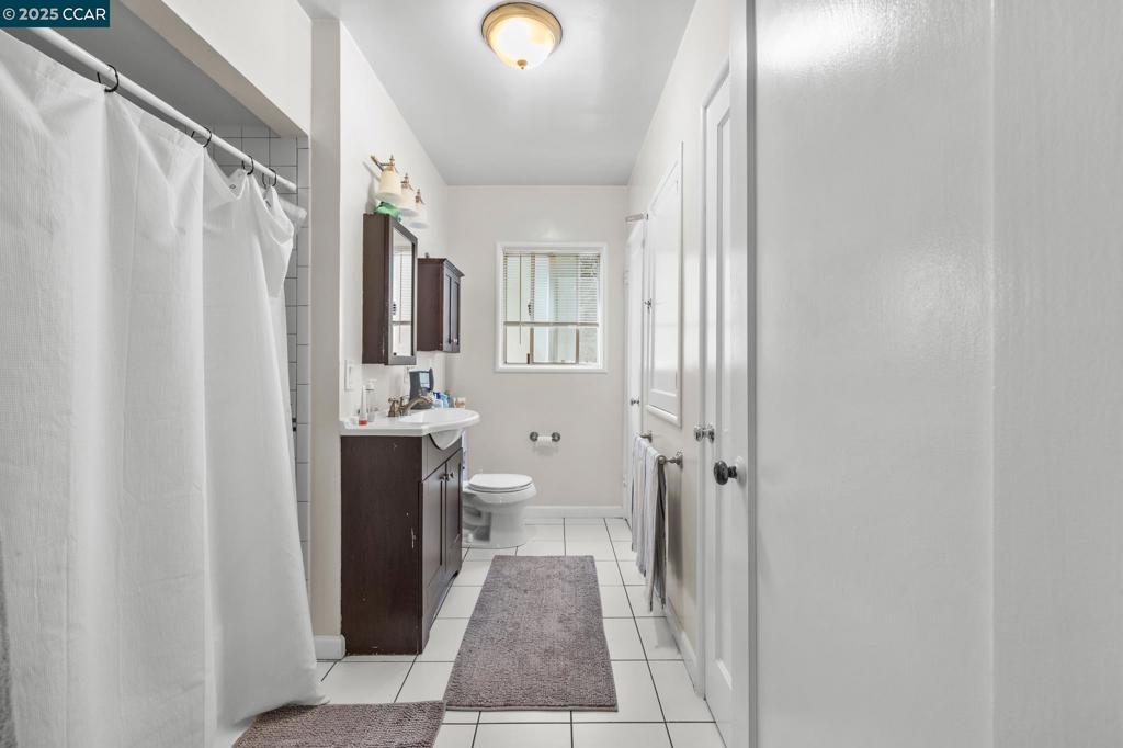 BERKELEY BOWL - Residential Income