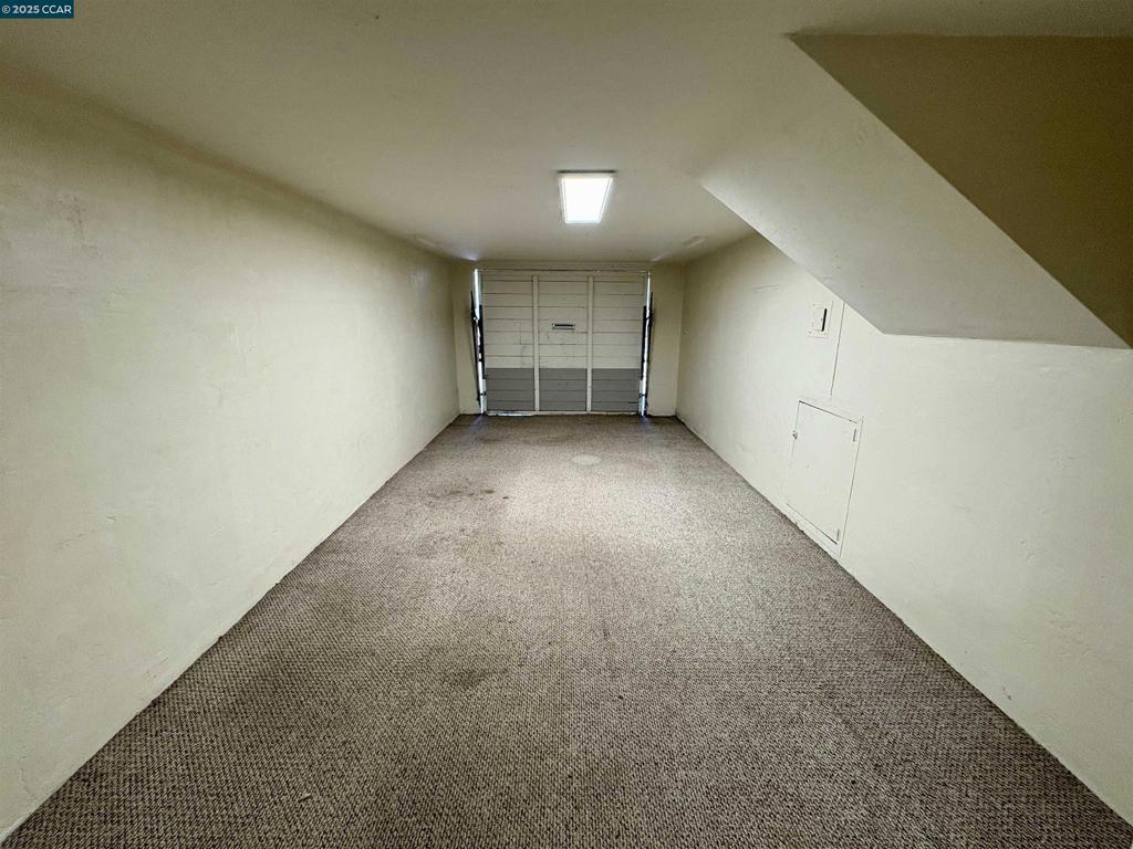 BERKELEY BOWL - Residential Income