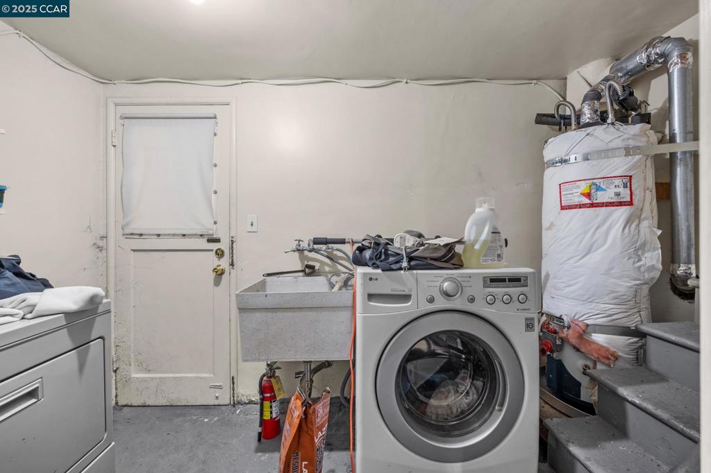 BERKELEY BOWL - Residential Income
