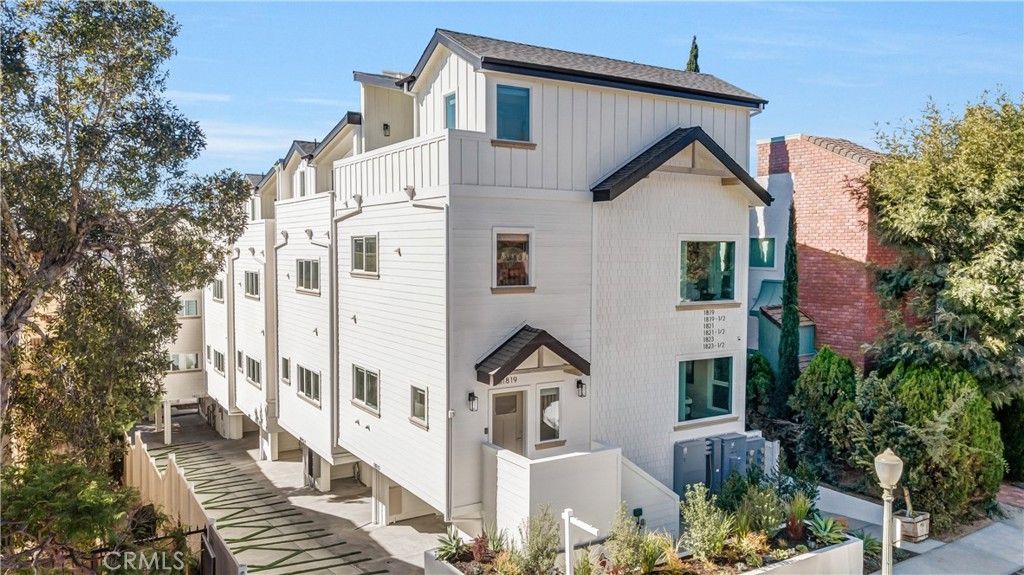 Photo of 1821 Westholme, Los Angeles, CA 90025 (MLS # SB26003211)