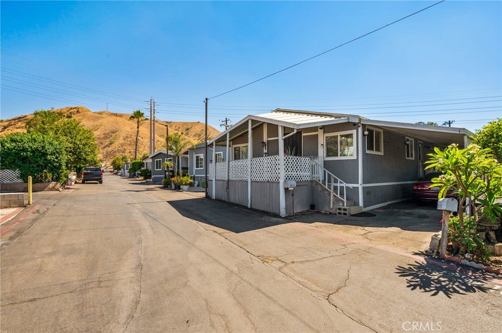 12401 Filmore Street 618