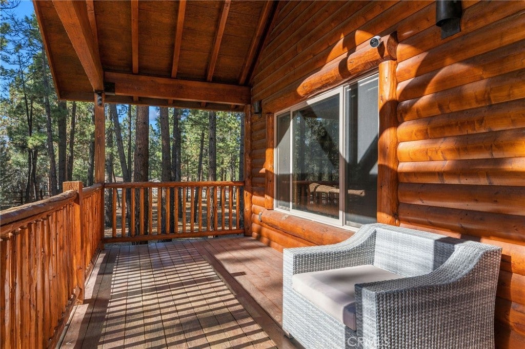 1520 Fallbrook Court