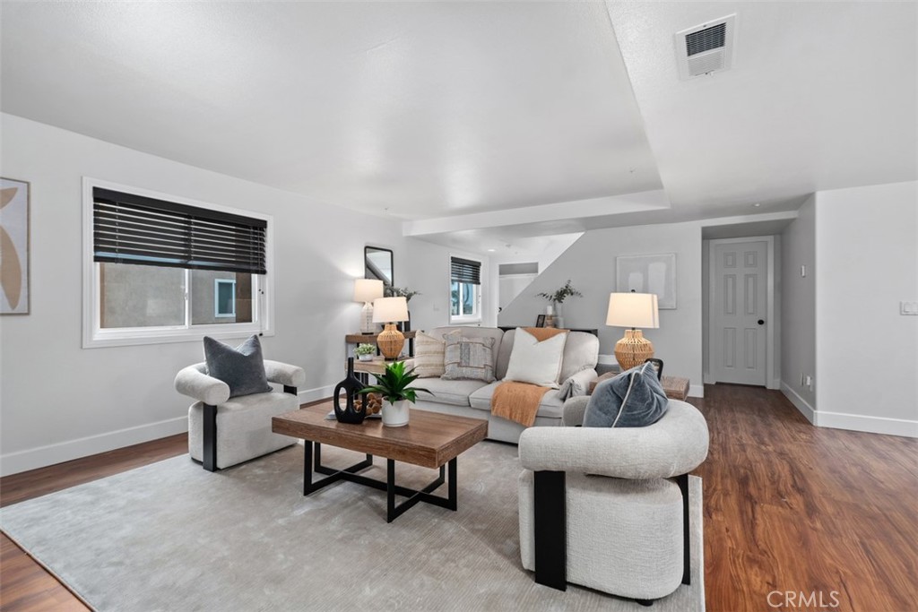 7651 Yorktown Avenue