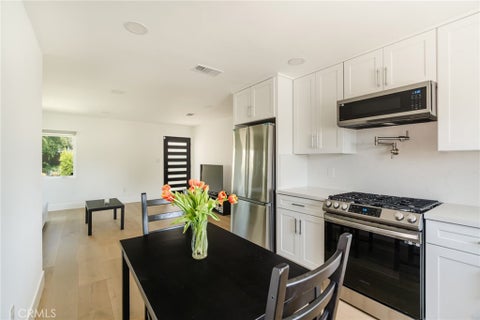 Tiny photo for 3023 Glendon AVE, Los Angeles, CA 90034 (MLS # SR26179445)