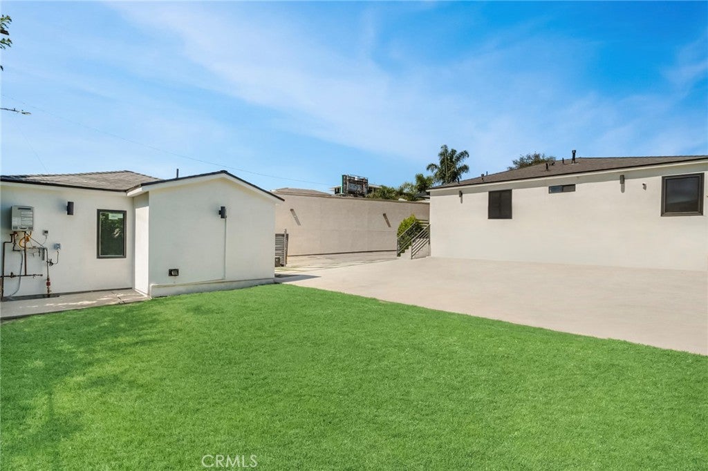 3023 Glendon