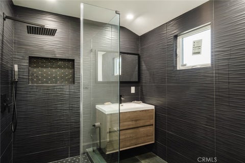 Tiny photo for 3023 Glendon AVE, Los Angeles, CA 90034 (MLS # SR26179445)