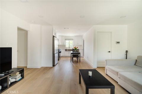 Tiny photo for 3023 Glendon AVE, Los Angeles, CA 90034 (MLS # SR26179445)