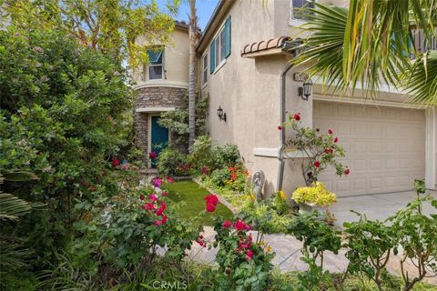 17818 Cape Jasmine Road Canyon Country CA 91387