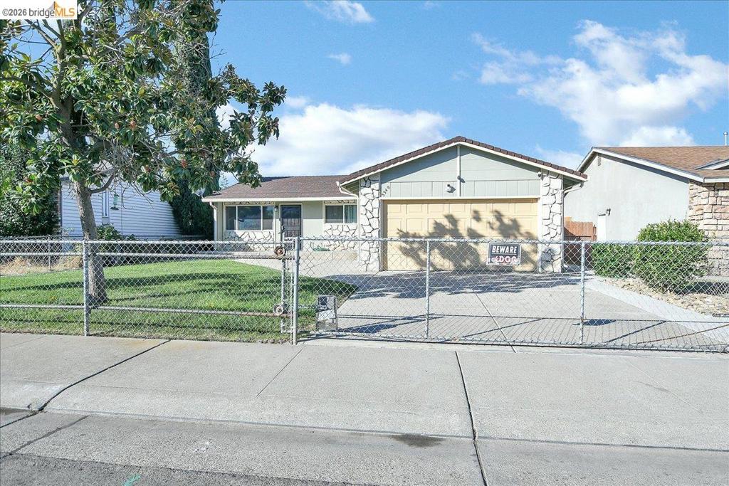 3349 Zamora Way