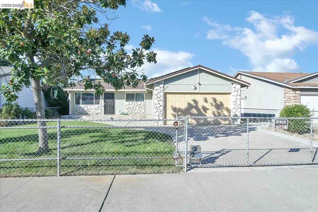 3349 Zamora Way