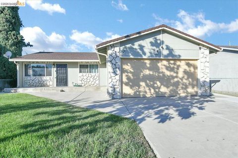 Photo of 3349 Zamora Way Way, Stockton, CA 95206 (MLS # 41139455)