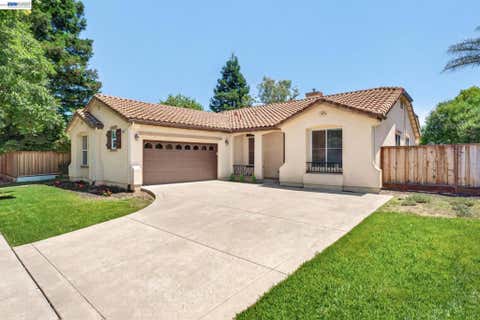 Photo of 622 Cashew Ct Ct, Brentwood, CA 94513 (MLS # 41137695)