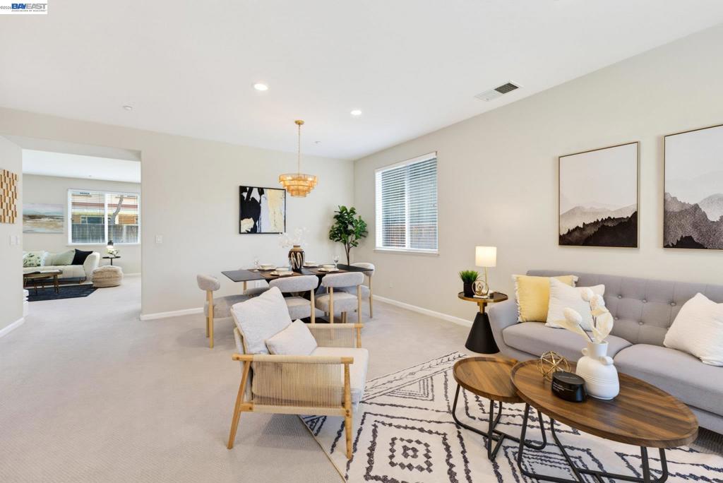 Photo of 622 Cashew Ct Ct, Brentwood, CA 94513 (MLS # 41137695)