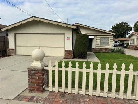 Photo of 6235 Oak, Temple City, CA 91780 (MLS # AR26210702)