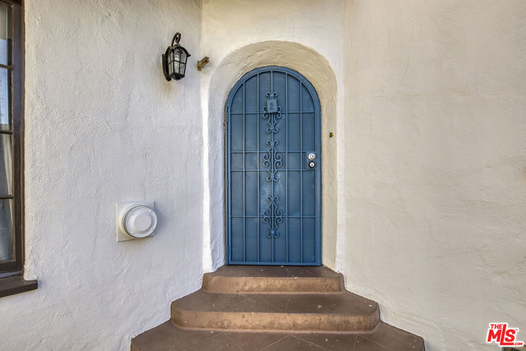 5815 W Olympic Boulevard