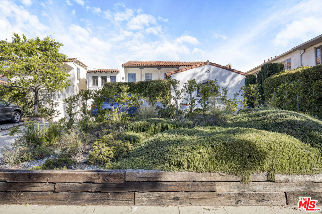 5815 W Olympic Boulevard